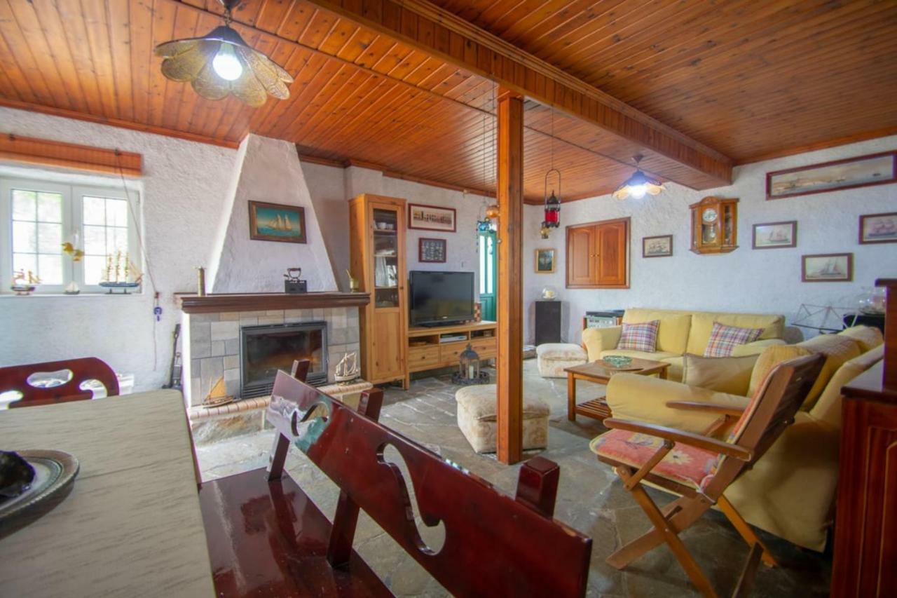 Traditional Village House Méson Yerakaríon 외부 사진